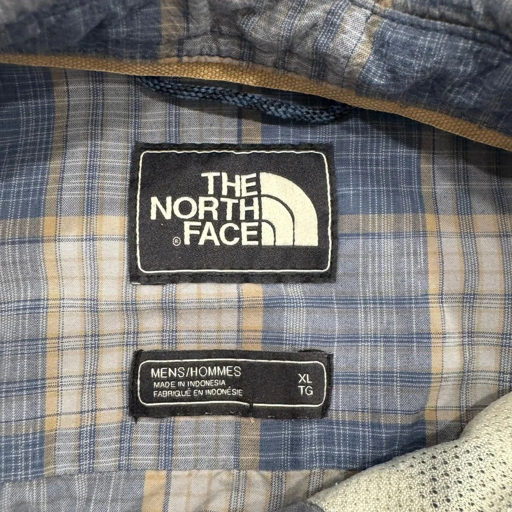 The North Face Mens XL Blue Tan Plaid Nylon Short Sleeve Button Up Hiking Shirt